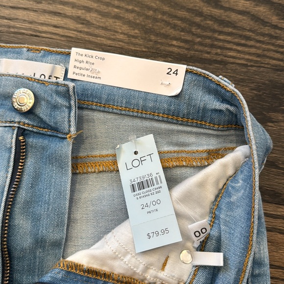 NWT Loft High Rise Kick Crop Jeans - Picture 2 of 3